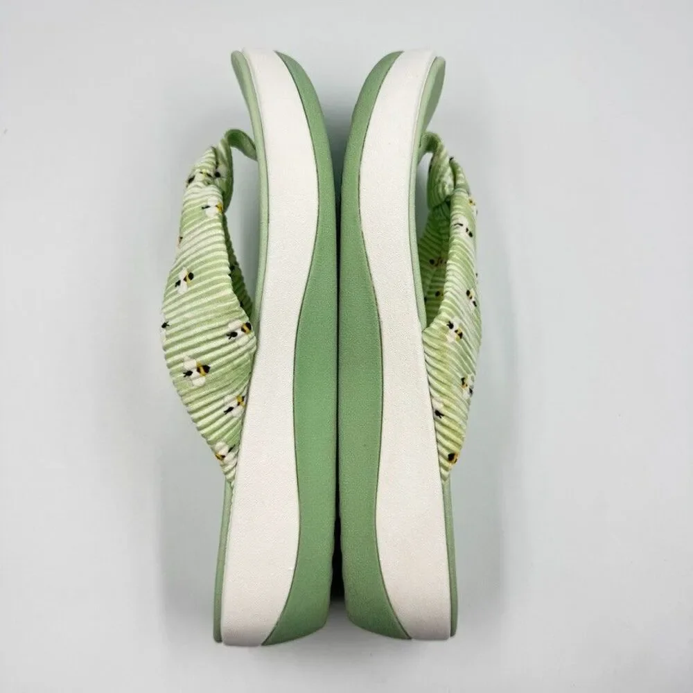 Clarks Cloudsteppers Drift Jaunt Women's 10 Green Daisy Strappy Wedge Flip Flops